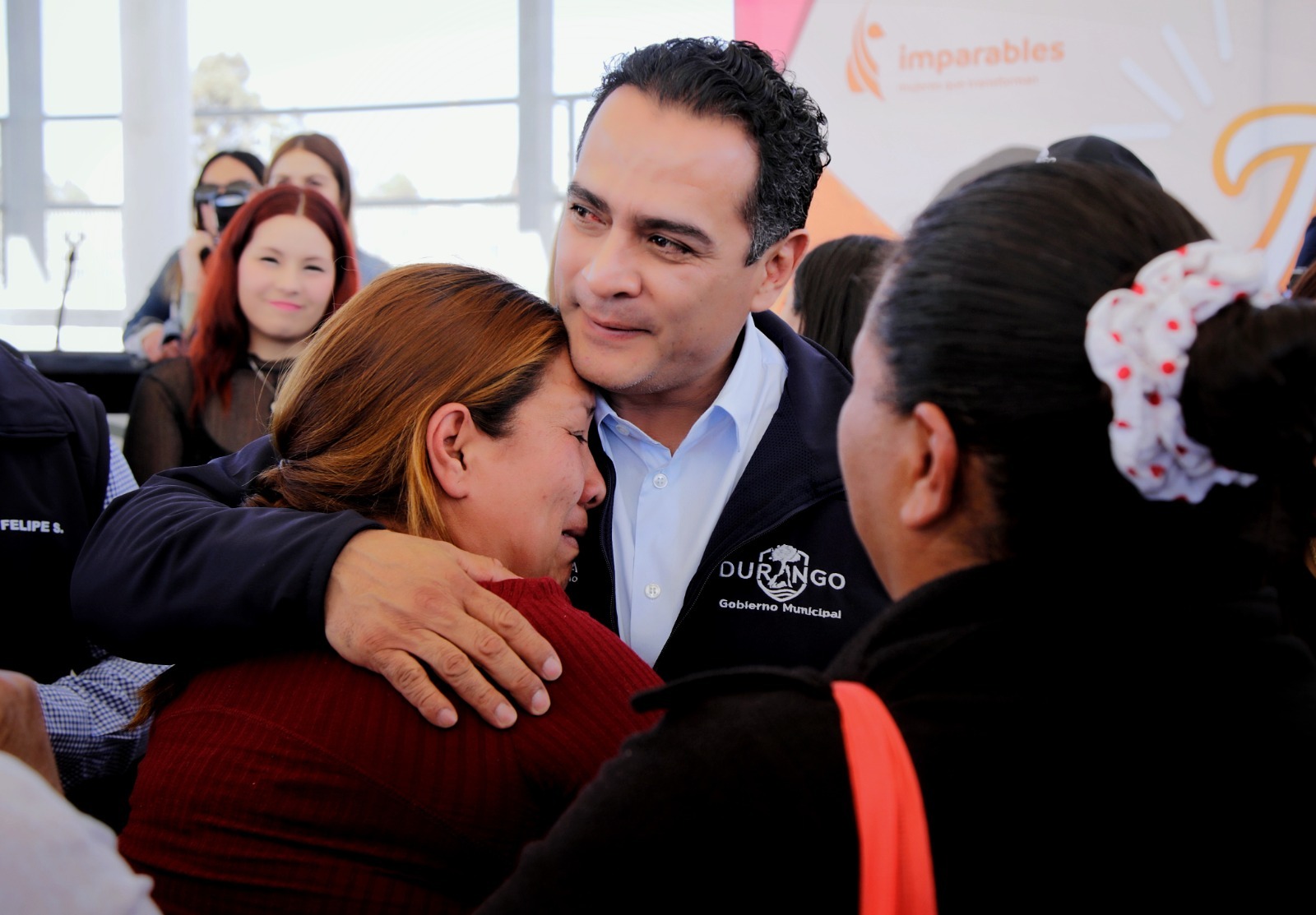 Nuestro compromiso es con la paz y los sueños de mujeres y niñas duranguenses: Toño Ochoa.