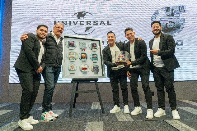 La Arrolladora hace honor a su nombre y recibe merecido reconocimiento.