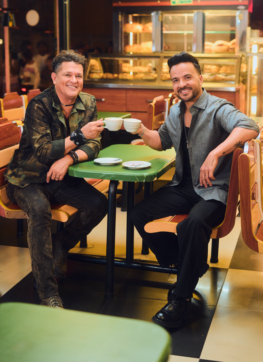 Luis Fonsi lidera la lista “Latin Pop Airplay de Billboard” con su éxito “Santa Marta” junto a Carlos Vives.